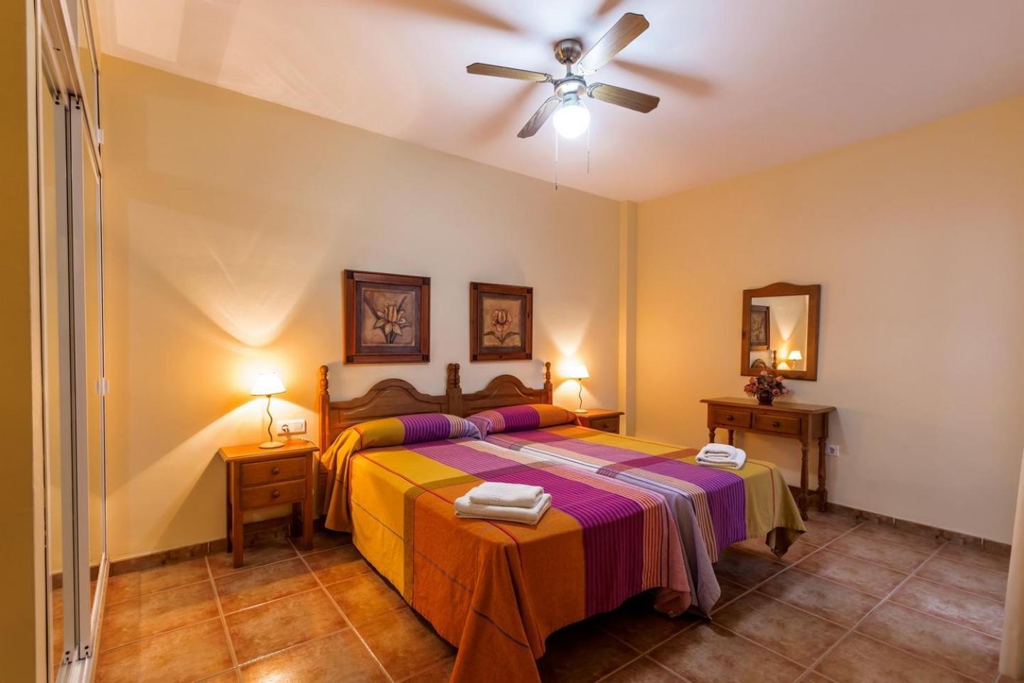 Apartamentos La Casa Del Barrio Maro Esterno foto