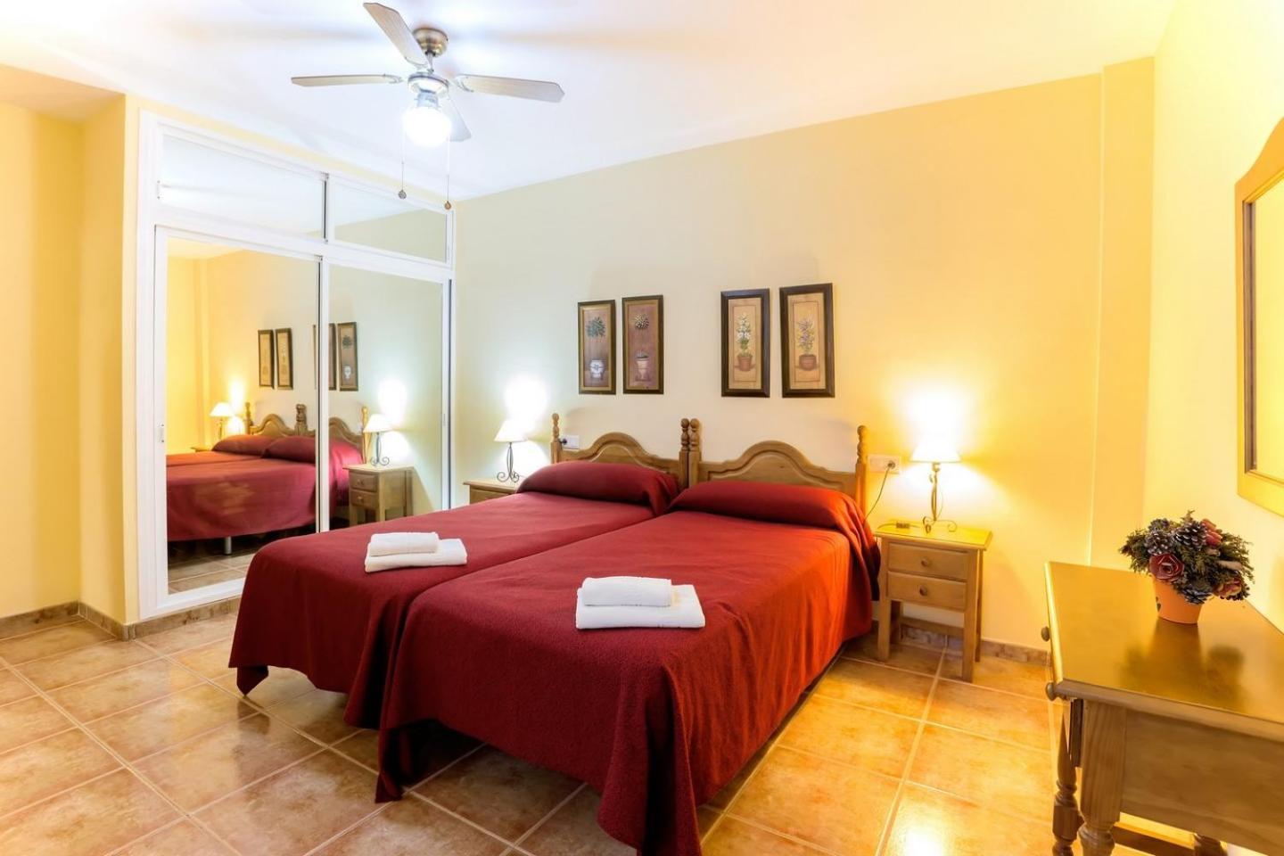 Apartamentos La Casa Del Barrio Maro Esterno foto