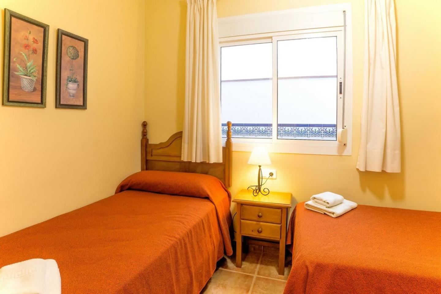 Apartamentos La Casa Del Barrio Maro Esterno foto