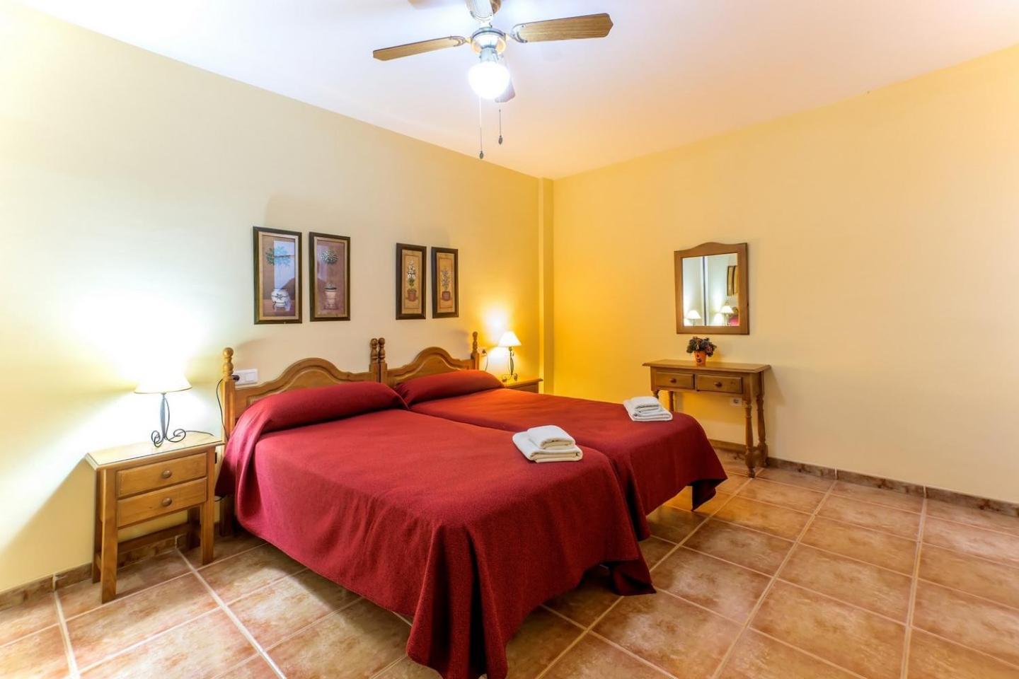Apartamentos La Casa Del Barrio Maro Esterno foto